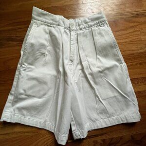 Vintage NWOT Women's S/M CrazyShirt white cotton Bermuda shorts, USA,